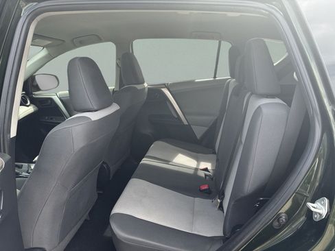 Used 2013 Toyota RAV4 LE FWD image 23