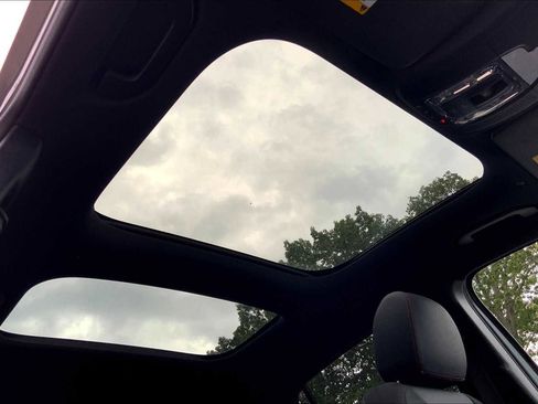 Certified 2026 Mercedes-Benz GLA 250 4MATIC image 11