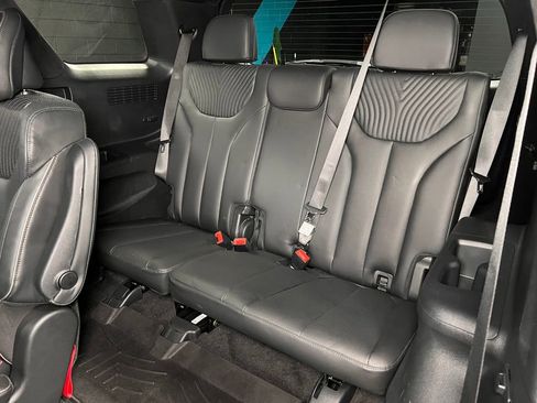 Used 2023 Hyundai Palisade Calligraphy image 25