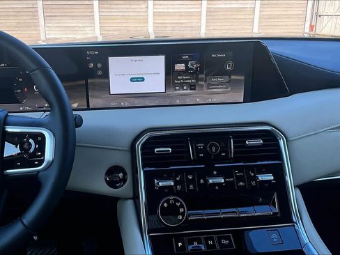 New 2026 Nissan Armada Platinum image 6