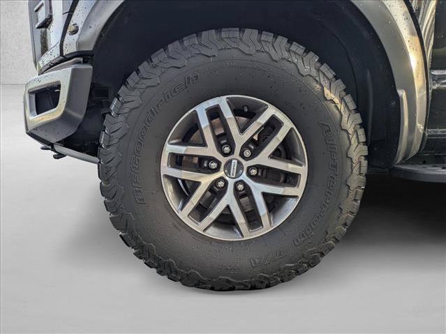 Used 2017 Ford F150 Raptor w/ Equipment Group 802A Luxury AWD/4WD image 13