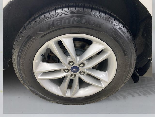 Used 2015 Ford Edge SEL AWD/4WD image 17