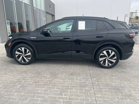 Certified 2023 Volkswagen ID.4 Pro image 3