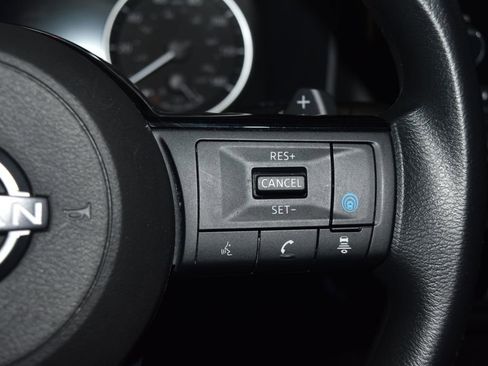 Certified 2023 Nissan Rogue SV image 8