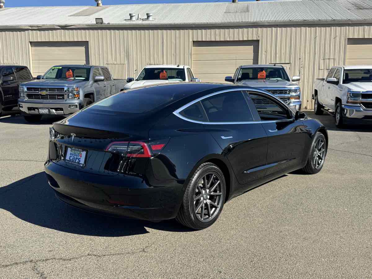 Used 2018 Tesla Model 3 Long Range RWD image 9
