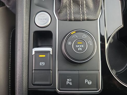Used 2021 Volkswagen Atlas SEL Premium AWD/4WD image 28