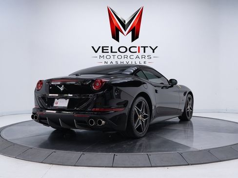 Used 2017 Ferrari California T RWD image 6