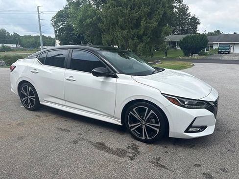 Used 2022 Nissan Sentra SR w/ SR Premium Package FWD image 23