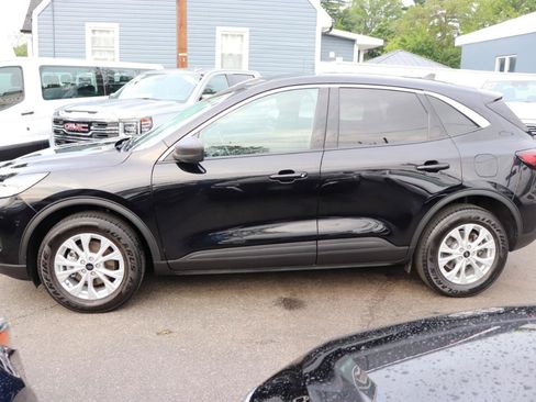 Used 2024 Ford Escape Active AWD/4WD image 2