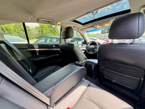 Used 2013 INFINITI G37 x Sedan w/ Premium Pkg AWD/4WD image 32
