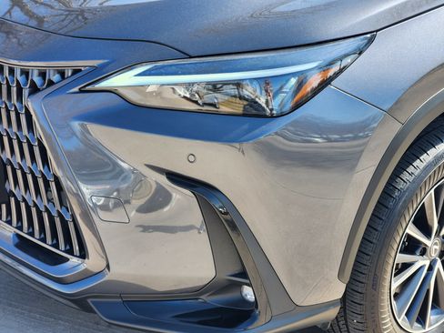 Certified 2024 Lexus NX 250 FWD w/ Towing Package (2000 Lbs) image 6