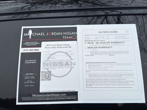 Used 2019 Land Rover Range Rover Velar R-Dynamic SE image 12