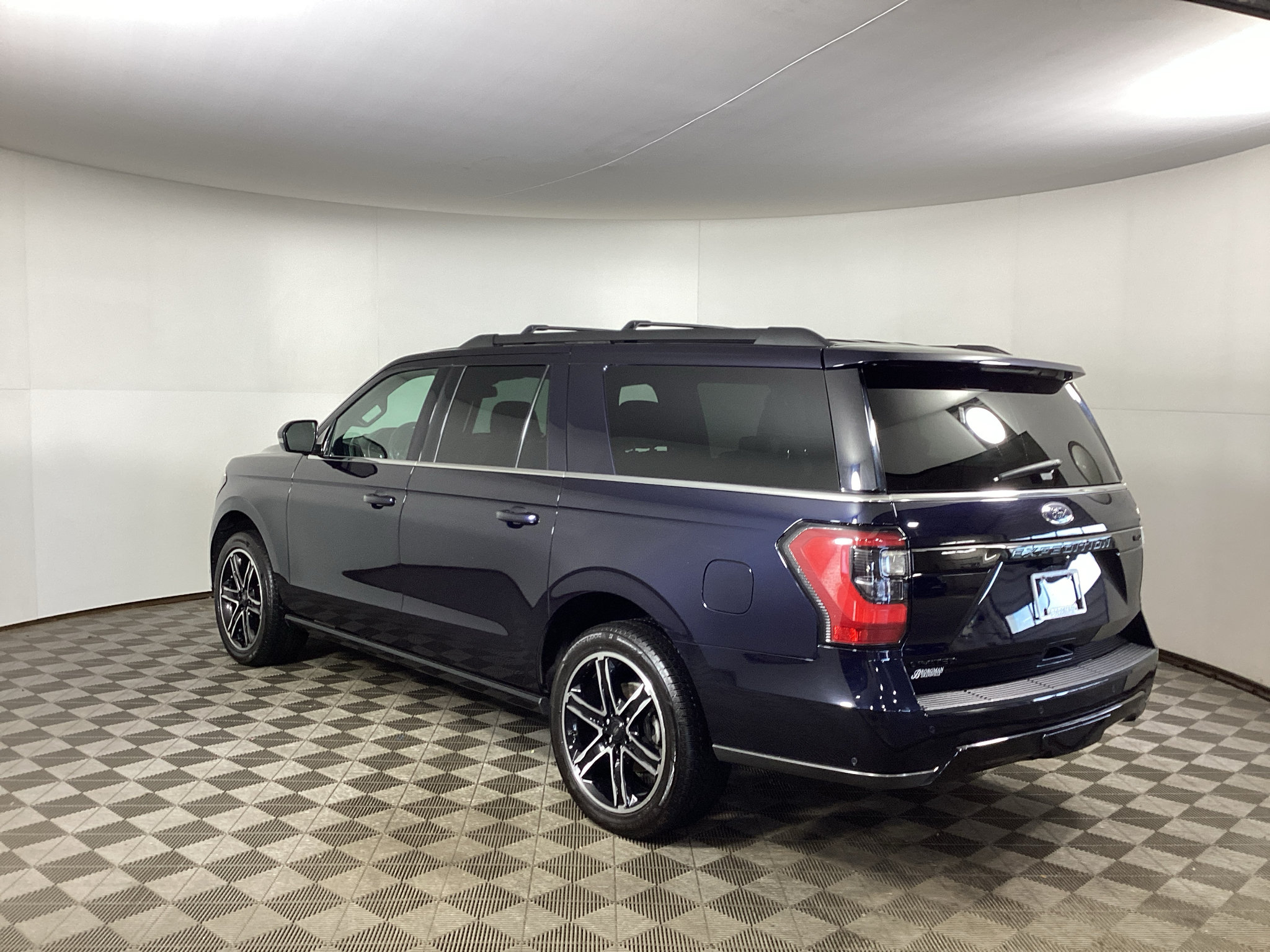 Used 2021 Ford Expedition Max Limited AWD/4WD image 4
