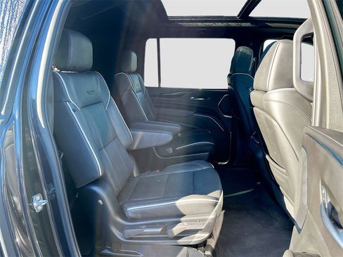 Certified 2024 Cadillac Escalade ESV Sport image 28