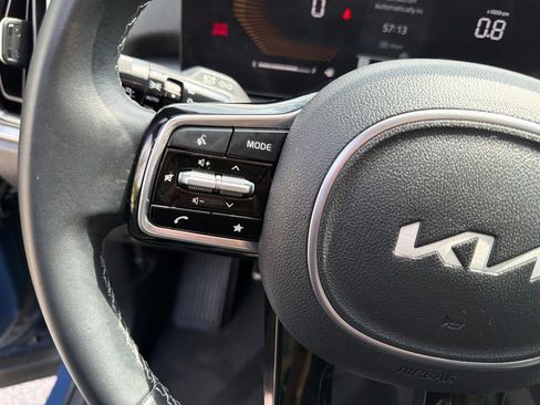 Used 2025 Kia Sorento EX w/ Panoramic Sunroof Package AWD/4WD image 15