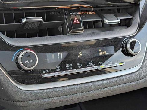 Used 2020 Toyota Corolla XSE FWD image 24