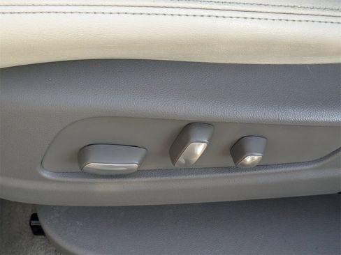 Used 2022 Cadillac XT6 Premium Luxury w/ Technology Package image 23