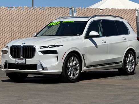 Used 2023 BMW X7 xDrive40i w/ Executive Package AWD/4WD image 8