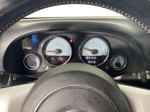 Used 2014 Jeep Wrangler Unlimited Sahara AWD/4WD image 21