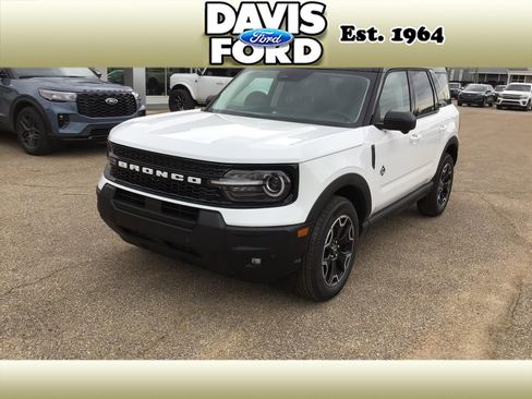 New 2025 Ford Bronco Sport Outer Banks w/ Outer Banks Tech Package+ image 4