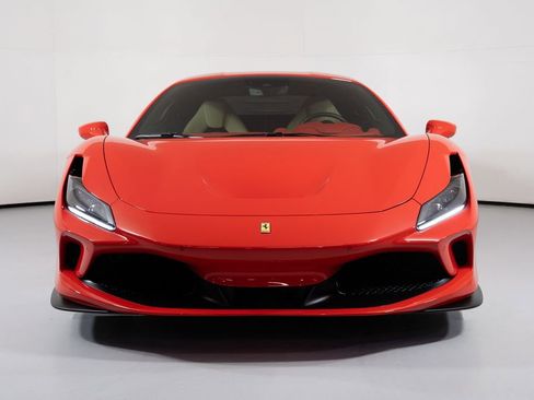 Used 2021 Ferrari F8 Tributo image 11