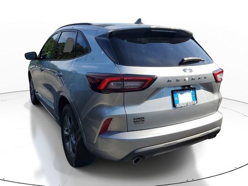 Used 2023 Ford Escape ST-Line FWD image 4