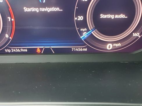 Used 2021 Volkswagen Tiguan SEL AWD/4WD image 25