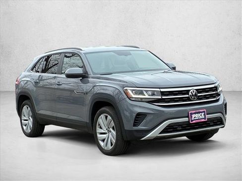 Used 2021 Volkswagen Atlas Cross Sport SE image 3