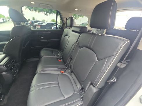 Used 2023 Honda Pilot Elite image 16