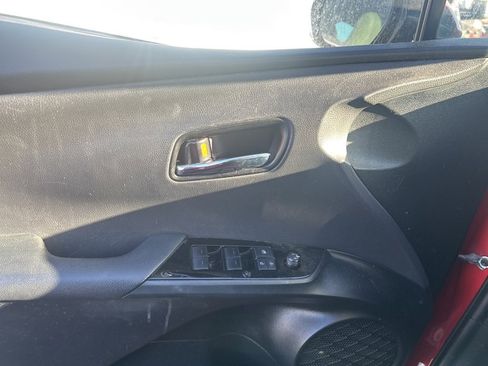 Used 2020 Toyota Prius Prime LE image 21