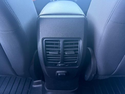 Used 2018 Ford Escape SE image 26