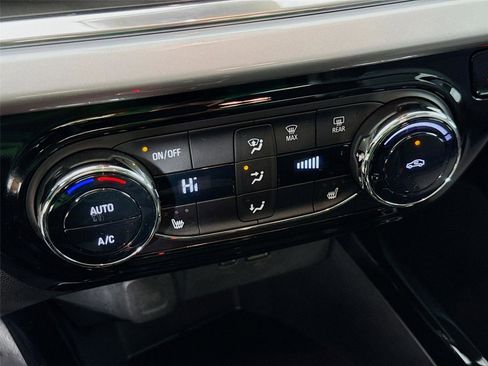 Used 2024 Chevrolet Trax LT w/ Driver Confidence Package image 15