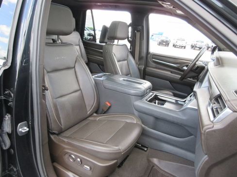 Used 2021 GMC Yukon Denali w/ Denali Premium Package AWD/4WD image 27