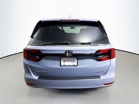 Used 2024 Honda Odyssey Sport image 6