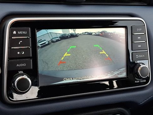 Used 2023 Nissan Versa SV w/ Trunk Package image 17