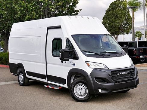 New 2024 RAM ProMaster 3500 w/ Delivery Van Package image 3