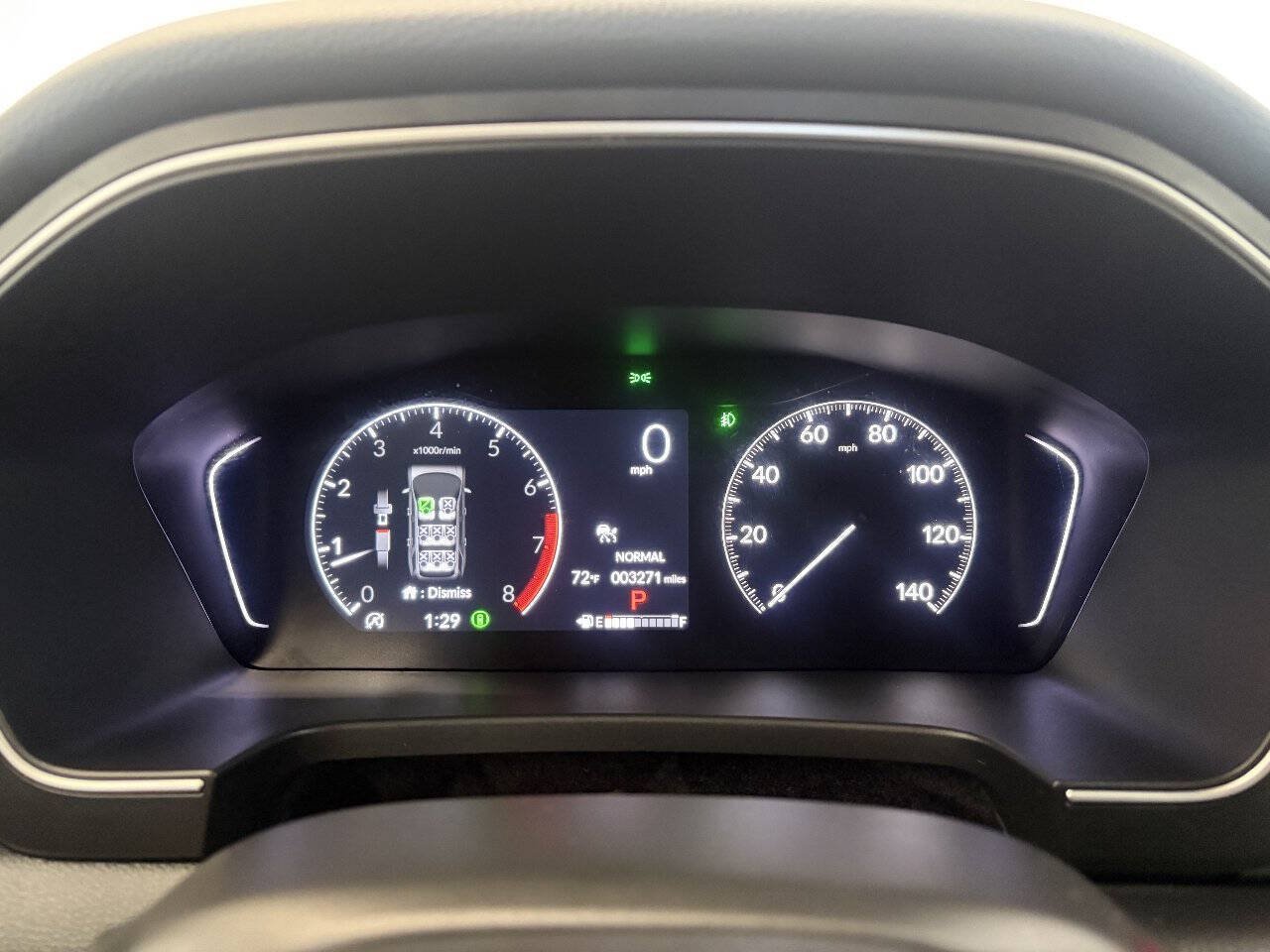 Used 2025 Honda Pilot Touring image 17