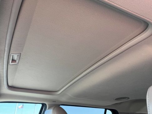 Used 2012 Ford Expedition Limited image 27