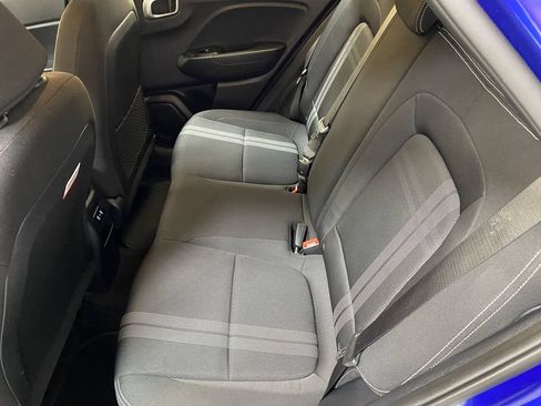 Used 2025 Hyundai Venue SEL FWD image 22