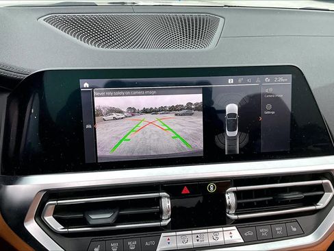 Used 2021 BMW M440i Convertible w/ Premium Package image 23