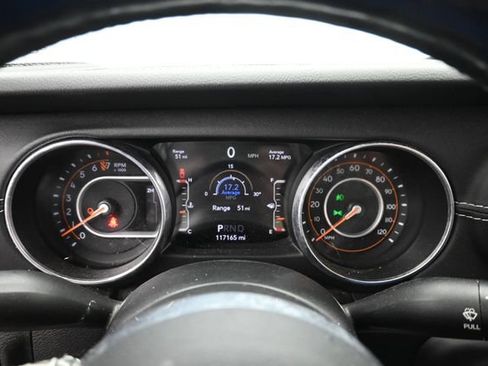 Used 2020 Jeep Gladiator Overland AWD/4WD image 14