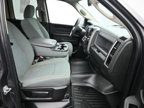 Used 2019 RAM 1500 Express w/ Express Value Package AWD/4WD image 8