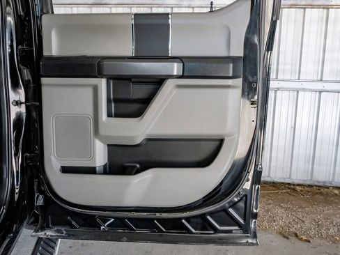 Used 2017 Ford F250 XLT w/ XLT Value Package image 46