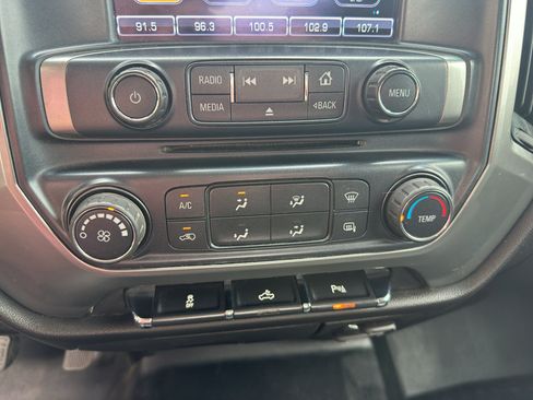 Used 2018 Chevrolet Silverado 2500 LT AWD/4WD image 11