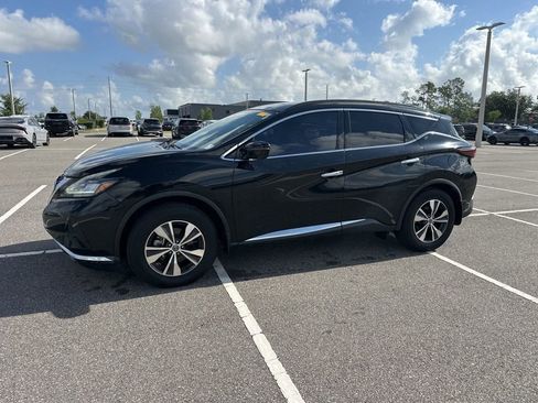 Used 2020 Nissan Murano SV w/ Premium Package FWD image 12