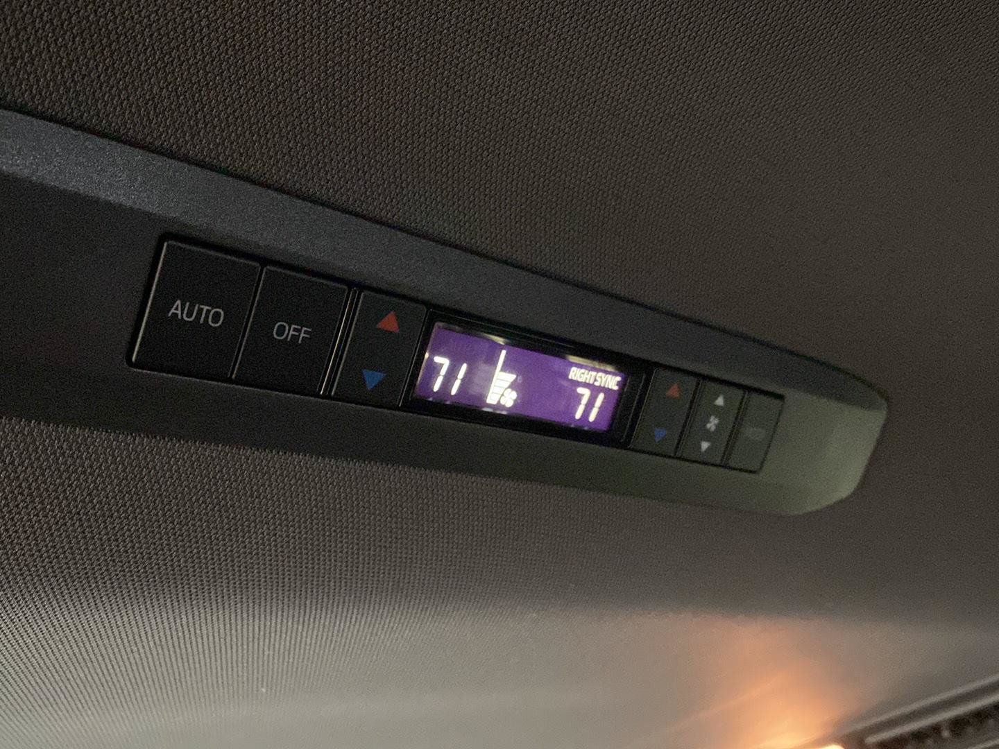 Used 2024 Toyota Sienna XSE w/ XSE Plus Package AWD/4WD image 30