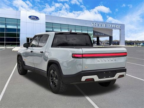 Used 2022 Rivian R1T Adventure image 2