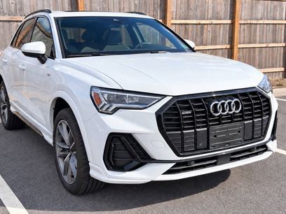 Used 2024 Audi Q3 2.0T Premium w/ Convenience Package
