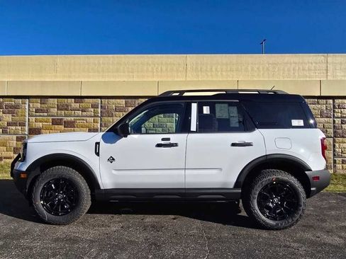 New 2025 Ford Bronco Sport Outer Banks w/ Sasquatch Outer Banks Package AWD/4WD image 7
