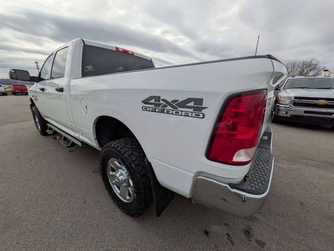 Used 2016 RAM 2500 Tradesman w/ Chrome Appearance Group AWD/4WD image 4